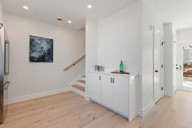 $749,900 | 658 Mystic Avenue, Unit A, Somerville, MA 02145