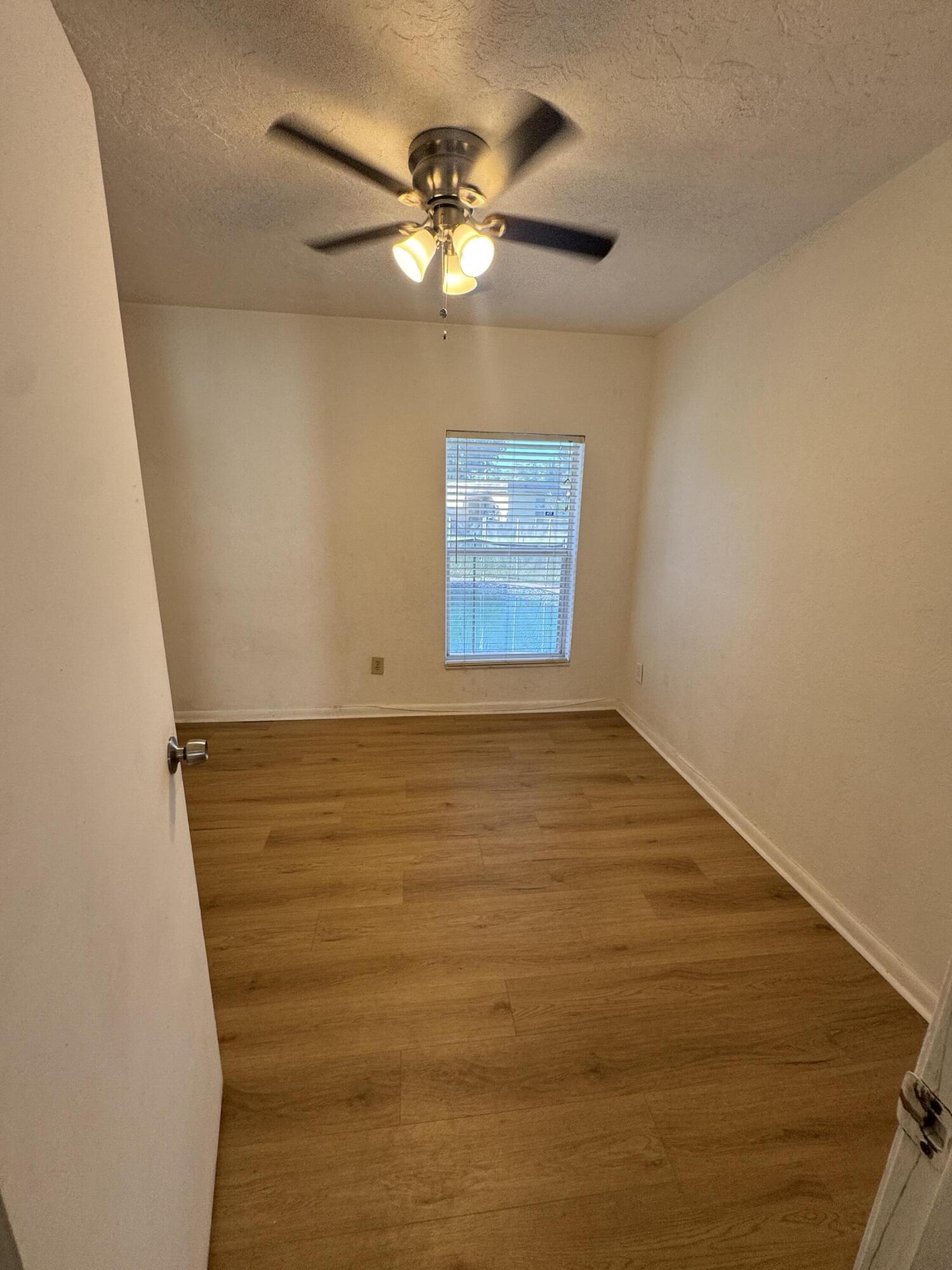 7816 Northwest 70th Terrace Tamarac, FL 33321 - Photo 26 of 37 3rd Bedroom
