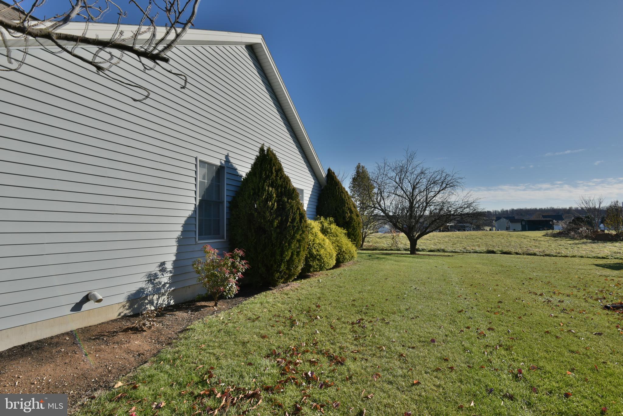 454 Old Farm Road Palmyra, PA 17078 - Photo 3 of 16 Gallery Image 3