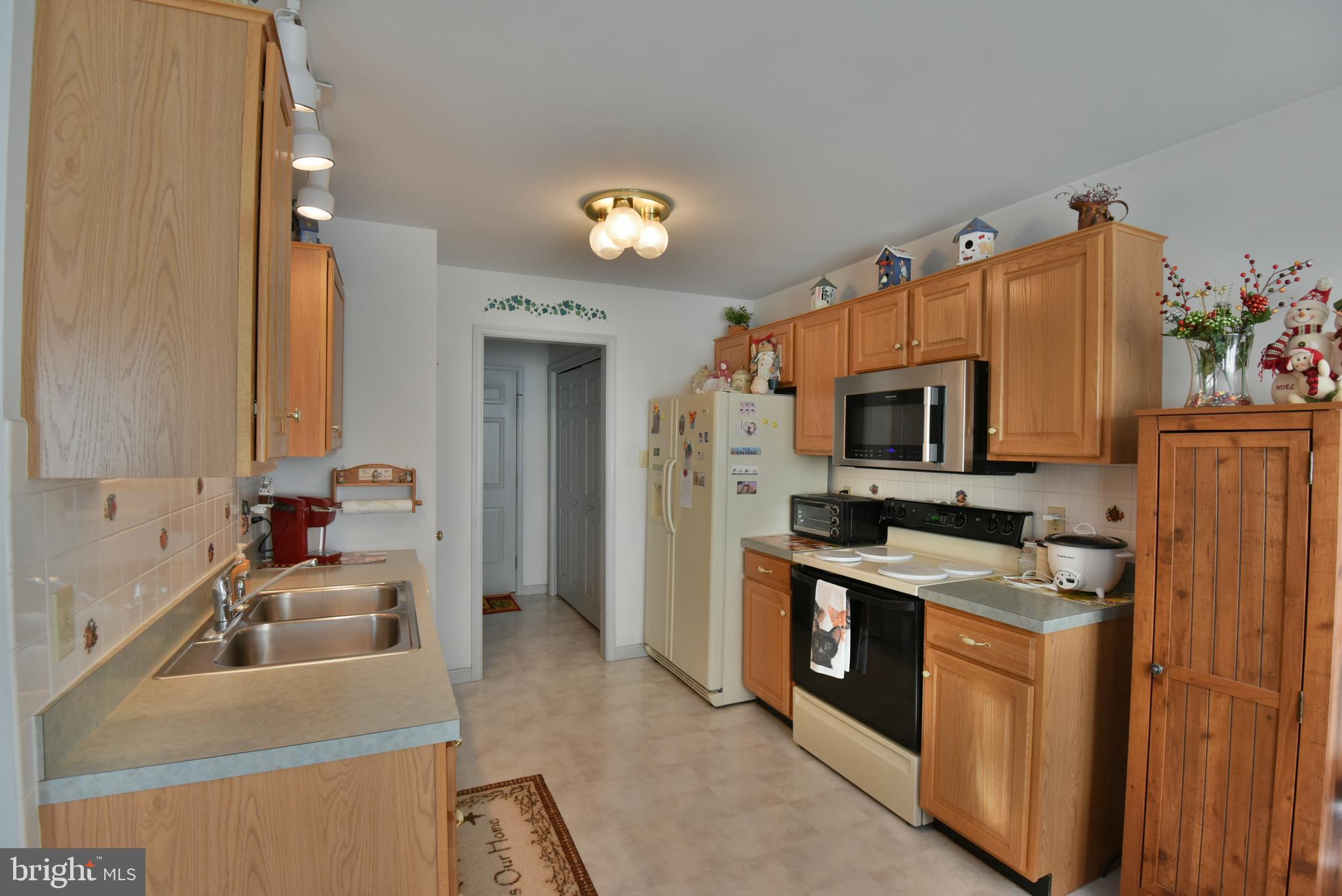 454 Old Farm Road Palmyra, PA 17078 - Photo 6 of 16 Gallery Image 6