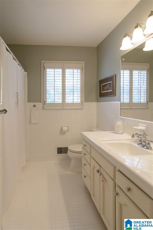 3616 Westbury Road Mountain Brook, AL 35223 - Photo 19 of 30