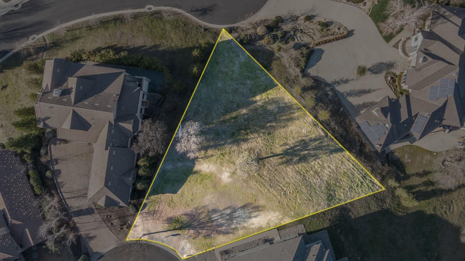 186 Leaf Crest Court Copperopolis, CA 95228 - Photo 2 of 24 a view of water heater room