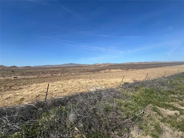 a view of an lake and a mountain