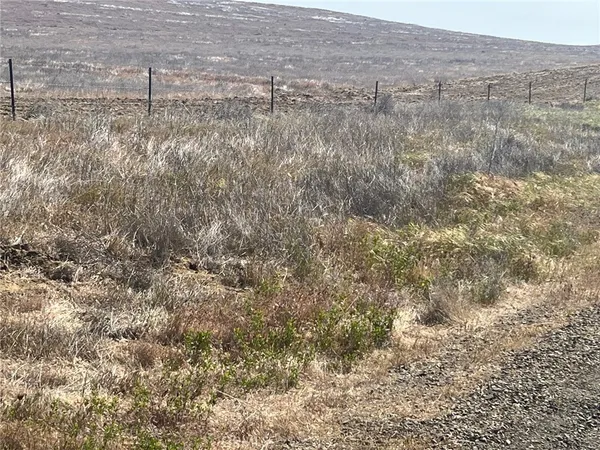 a view of mountain view and mountain