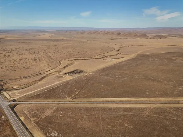 a view of a tennis court