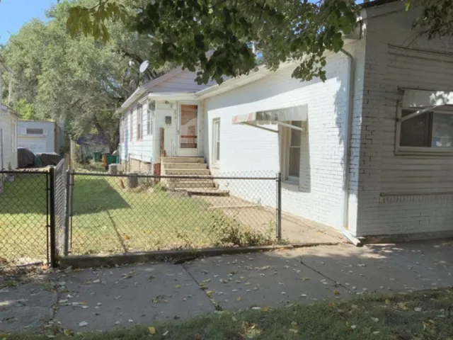 $169,900 | 457 South Des Plaines Street, Joliet, IL 60436