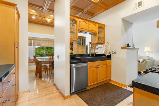 $1,926,864 | 457 Arden Drive, Encinitas, CA 92024