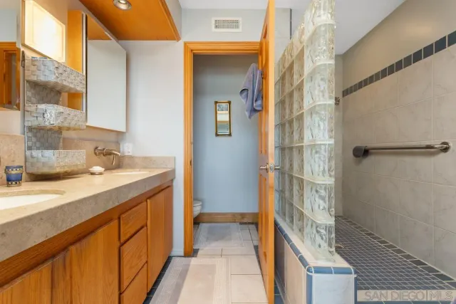 $1,926,864 | 457 Arden Drive, Encinitas, CA 92024