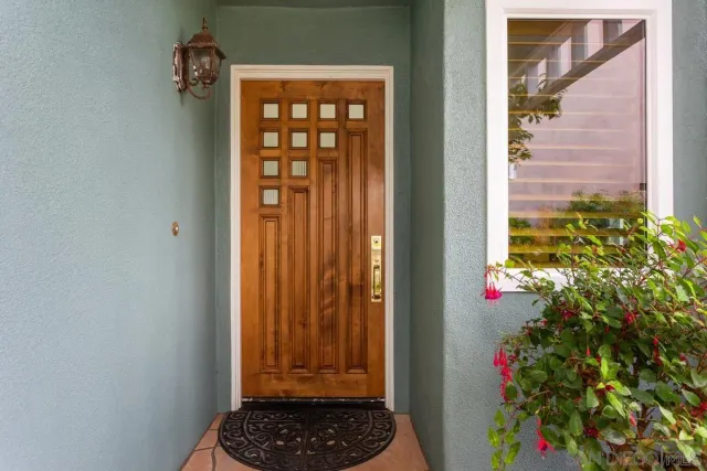 $1,926,864 | 457 Arden Drive, Encinitas, CA 92024