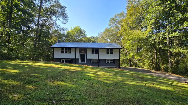 $378,000 | 711 Omega Drive, Whitwell, TN 37397