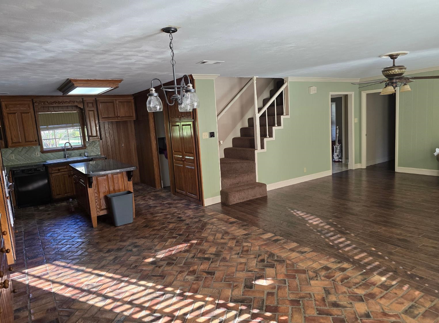 2145 Rikisha Lane Beaumont, TX 77706 - Photo 5 of 28