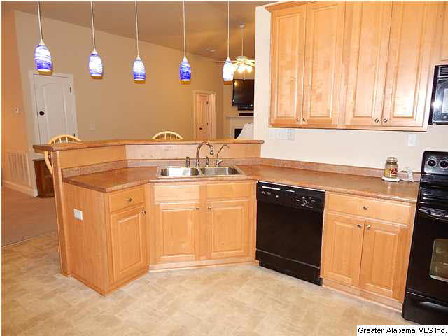 332 Stoney Trail Alabaster, AL 35114 - Photo 13 of 32