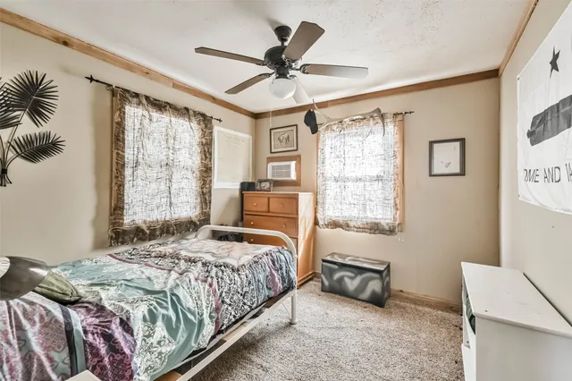 $400,000 | 35 Old Sign Road, Midway, TX 75852