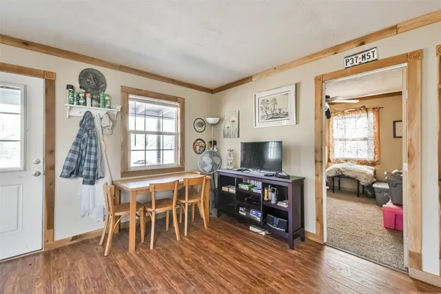 $400,000 | 35 Old Sign Road, Midway, TX 75852