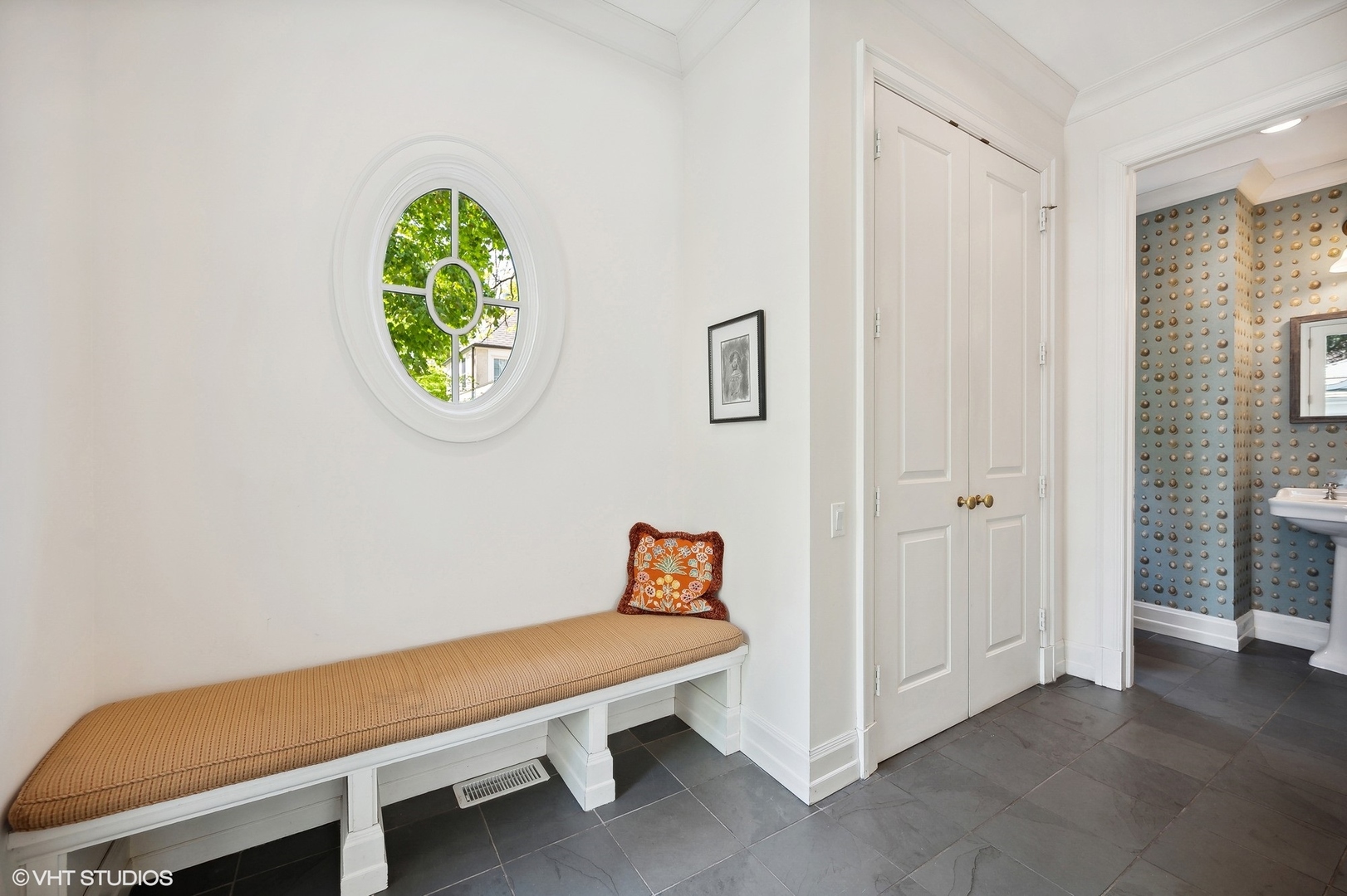 1024 Westmoor Road Winnetka, IL 60093 - Photo 15 of 38 a room with a table and a chair