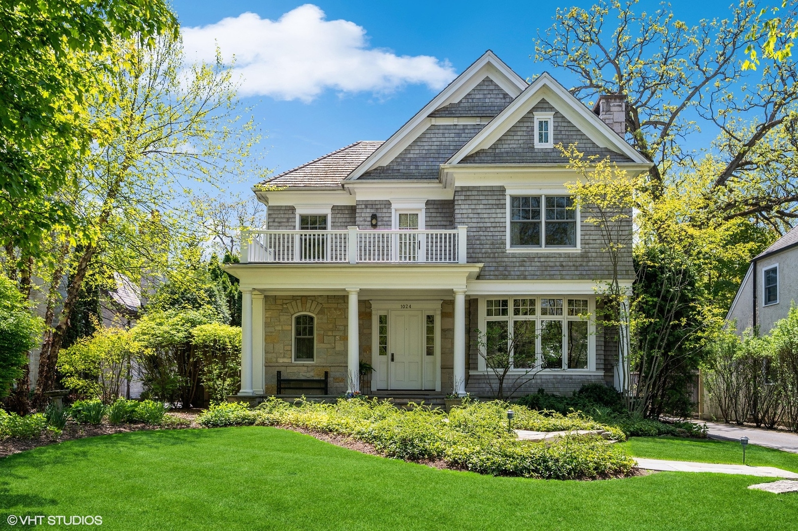 1024 Westmoor Road Winnetka, IL 60093 - Photo 38 of 38 front view of a house with a yard