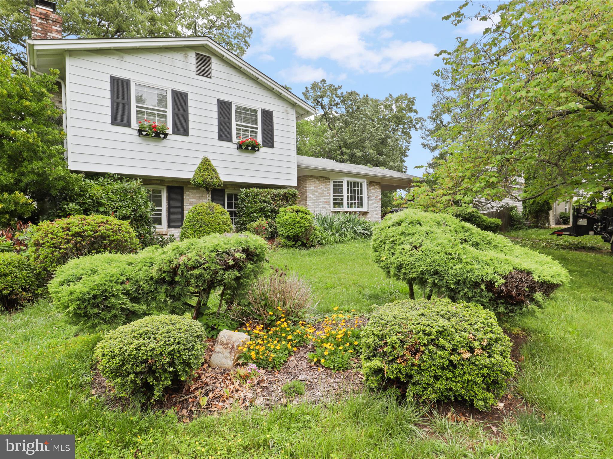 1928 Hull Road Vienna, VA 22182 - Photo 1 of 42 Gallery Image 1