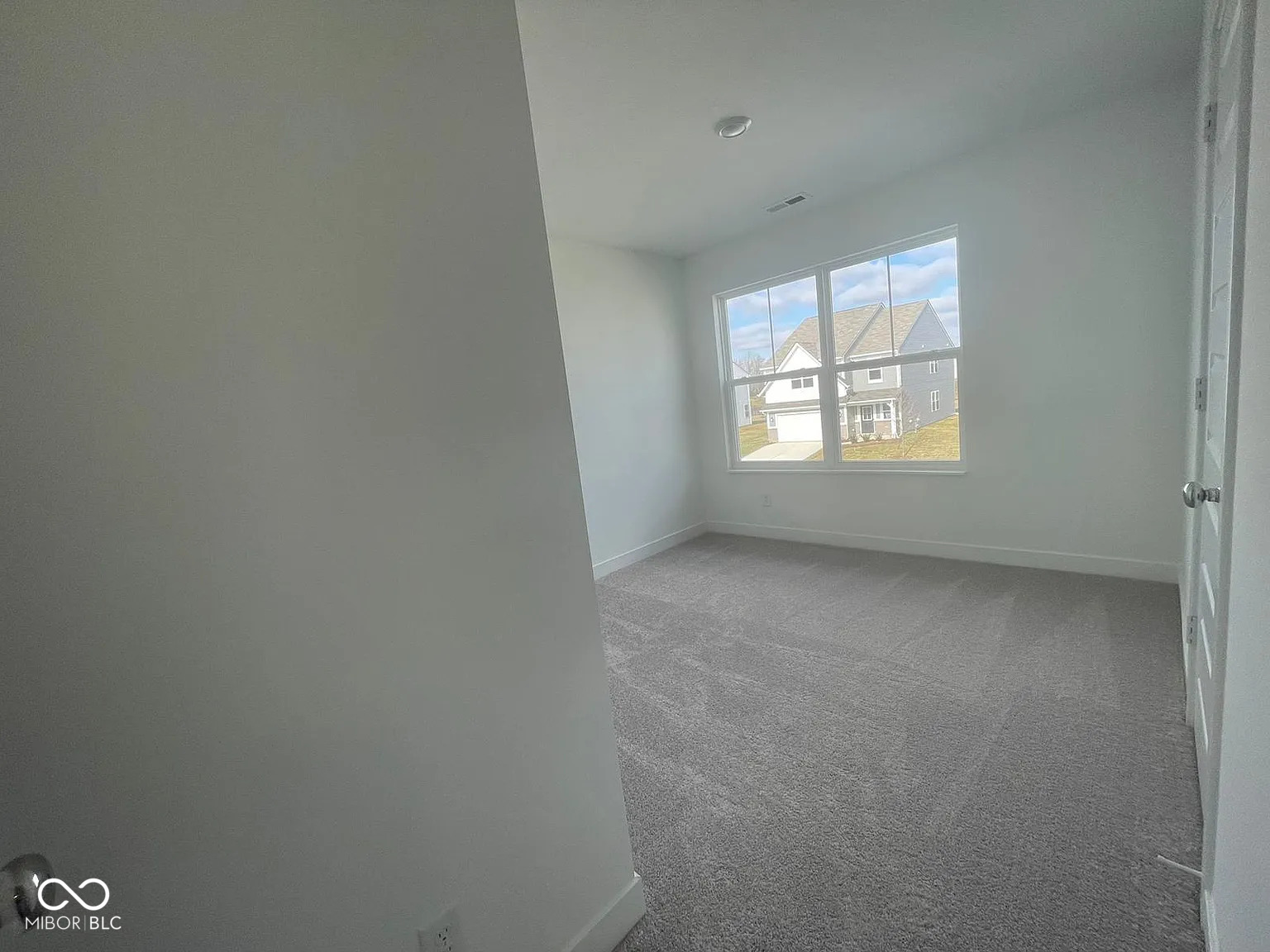 6865 Orchard Run Circle Whitestown, IN 46075 - Photo 20 of 36