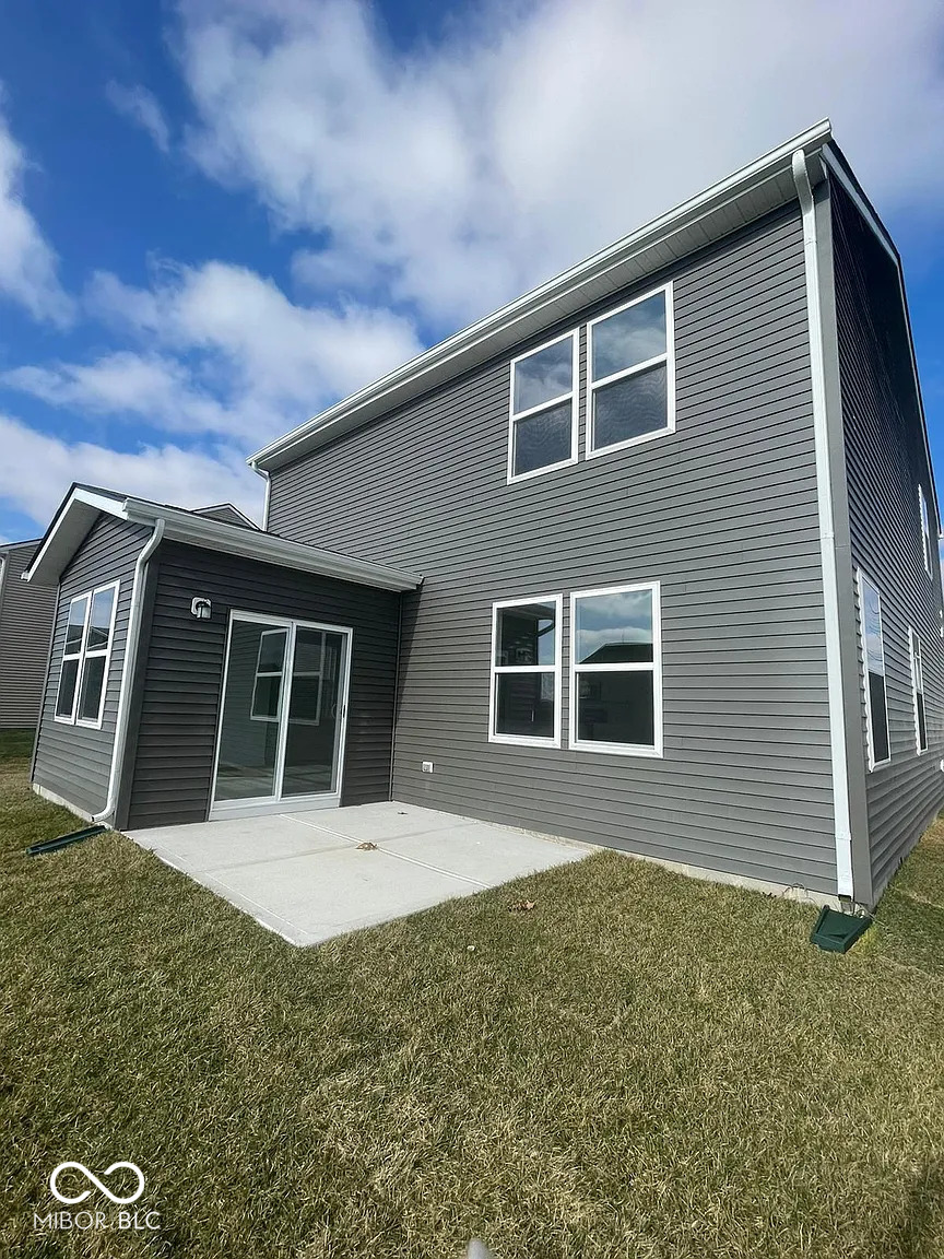 6865 Orchard Run Circle Whitestown, IN 46075 - Photo 2 of 36