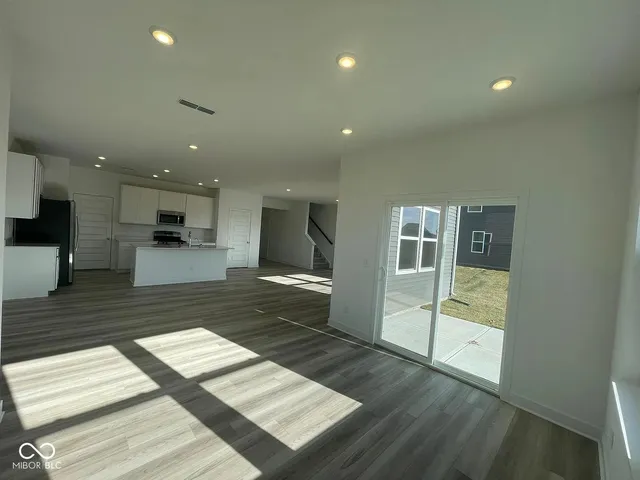 $2,460 | 6865 Orchard Run Circle, Whitestown, IN 46075