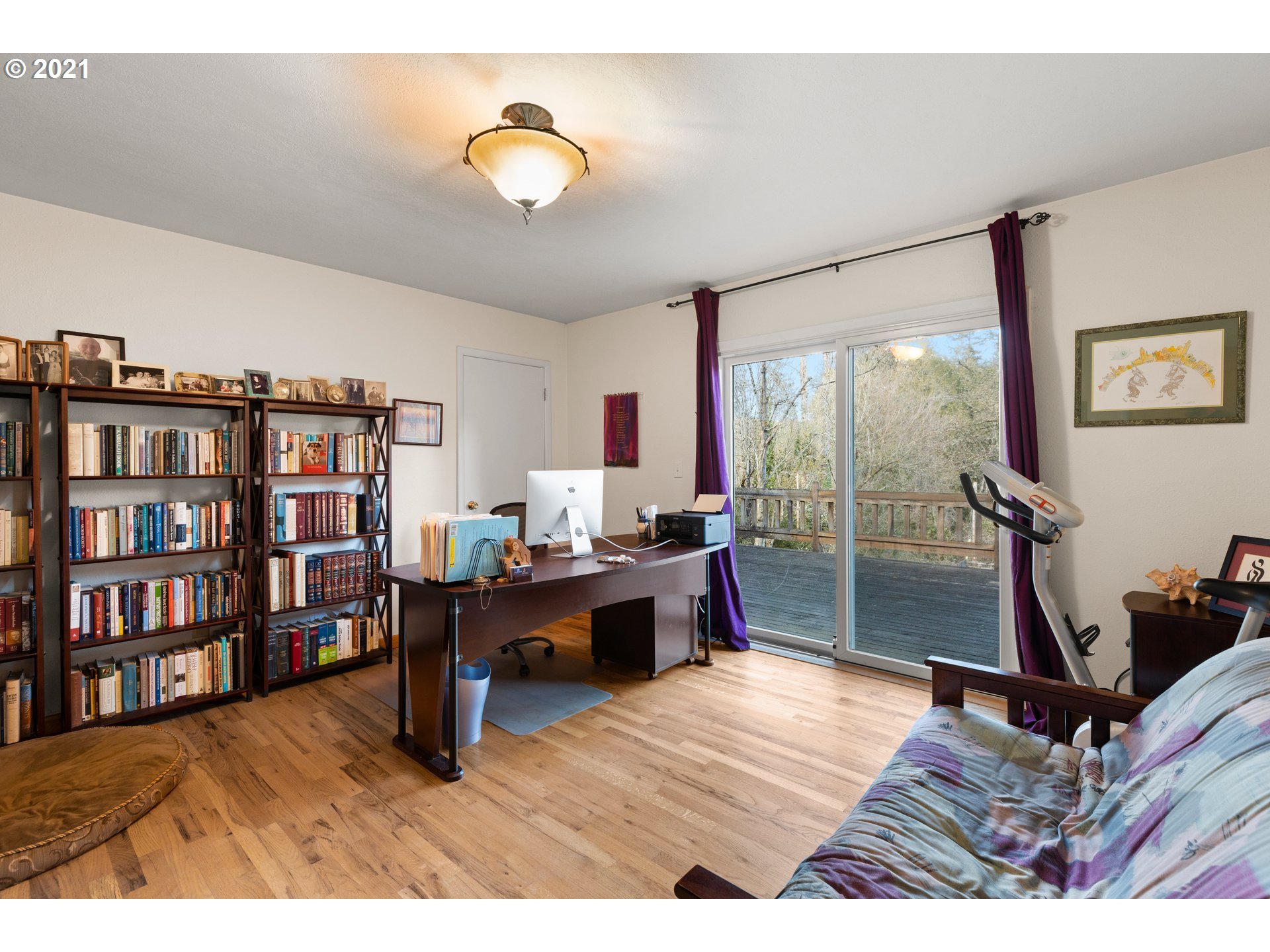 3651 Southwest Custer Street Portland, OR 97219 - Photo 19 of 32 Gallery Image 19