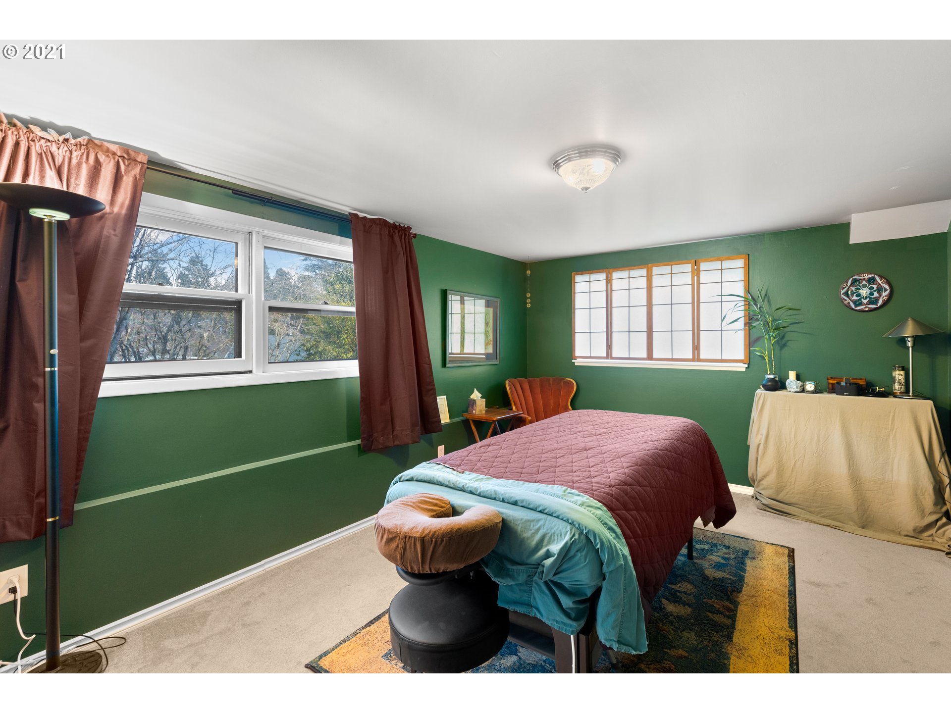 3651 Southwest Custer Street Portland, OR 97219 - Photo 24 of 32 Gallery Image 24