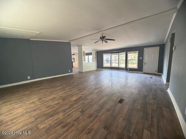 155 Northwest Craven Middle School Road New Bern, NC 28562 - Photo 4 of 18 Living Room