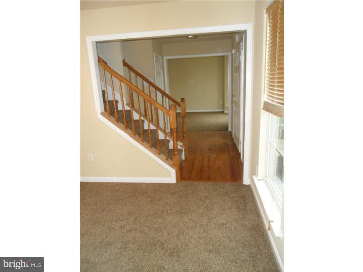 214 Southwyk Road New Castle, DE 19720 - Photo 3 of 13 Gallery Image 3