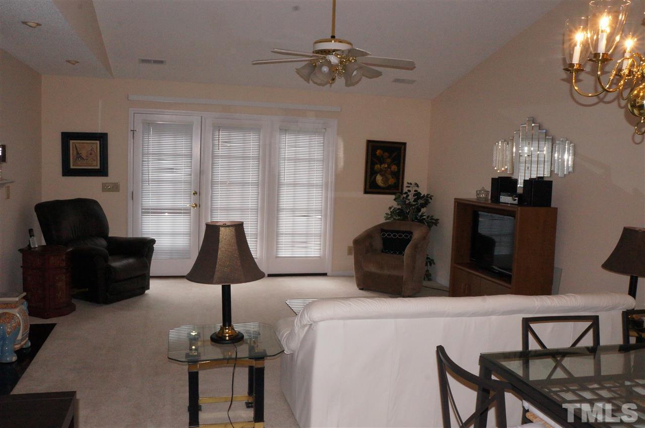 6811 Fairpoint Court Raleigh, NC 27613 - Photo 4 of 21