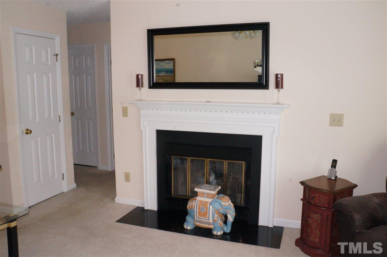6811 Fairpoint Court Raleigh, NC 27613 - Photo 9 of 21