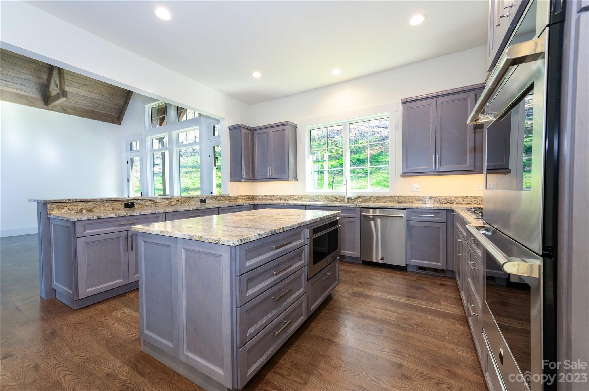 833 St Andrews Road Waynesville, NC 28786 - Photo 6 of 31 Gallery Image 6