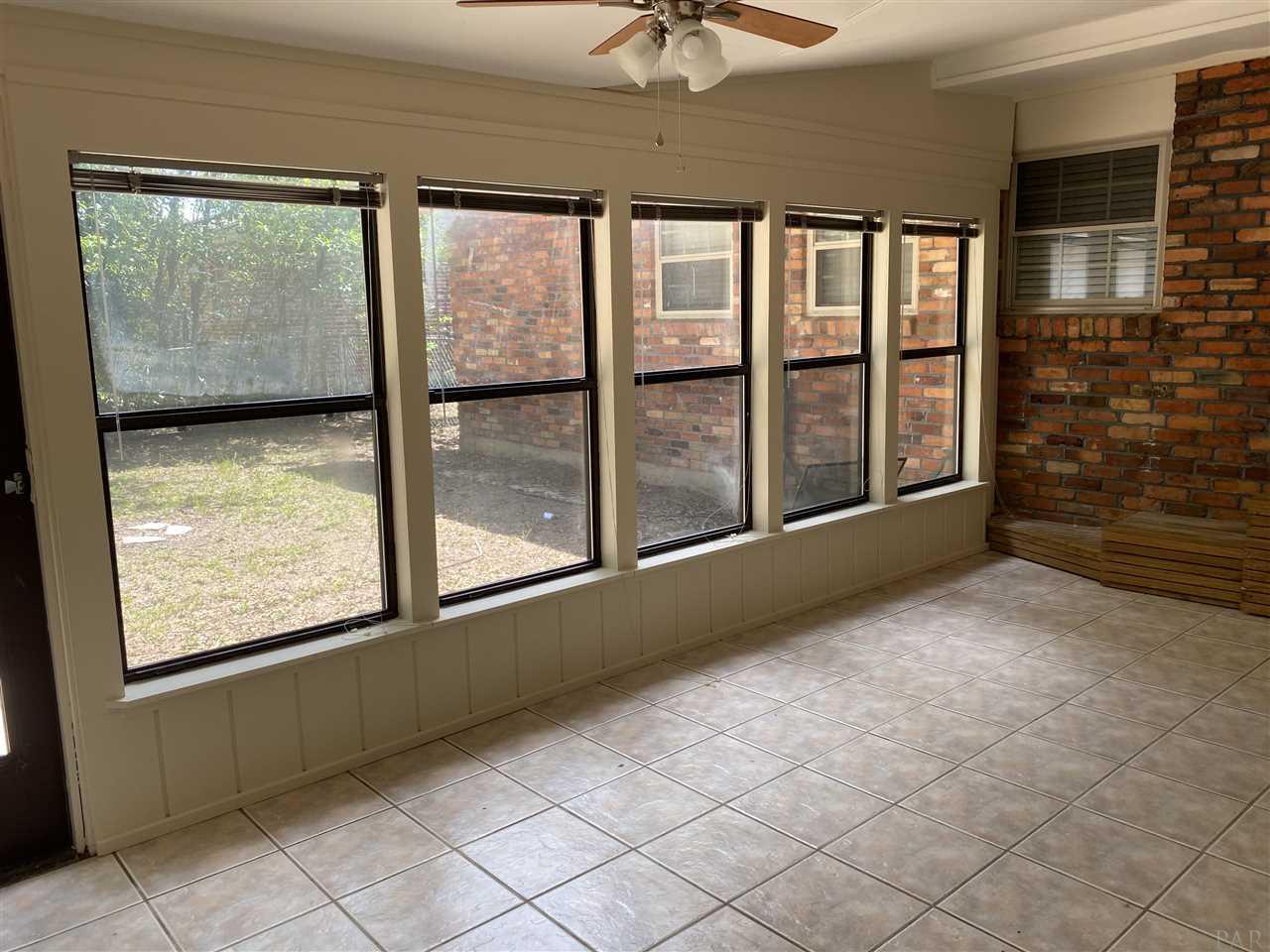 6101 Angelina Road Pensacola, FL 32504 - Photo 26 of 43 Gallery Image 26