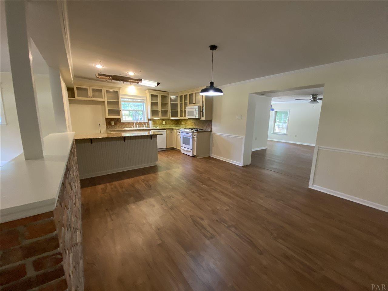 6101 Angelina Road Pensacola, FL 32504 - Photo 10 of 43 Gallery Image 10