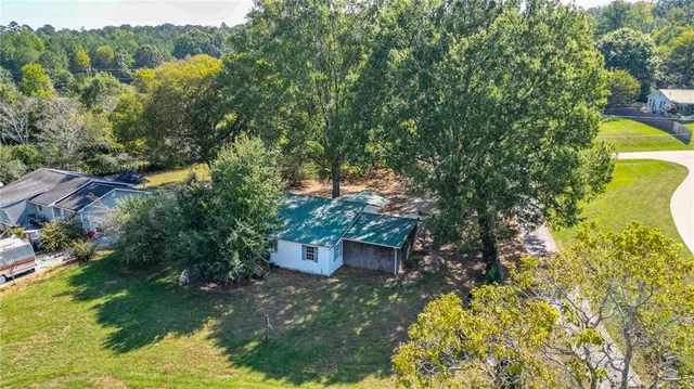 a view of a bird bath