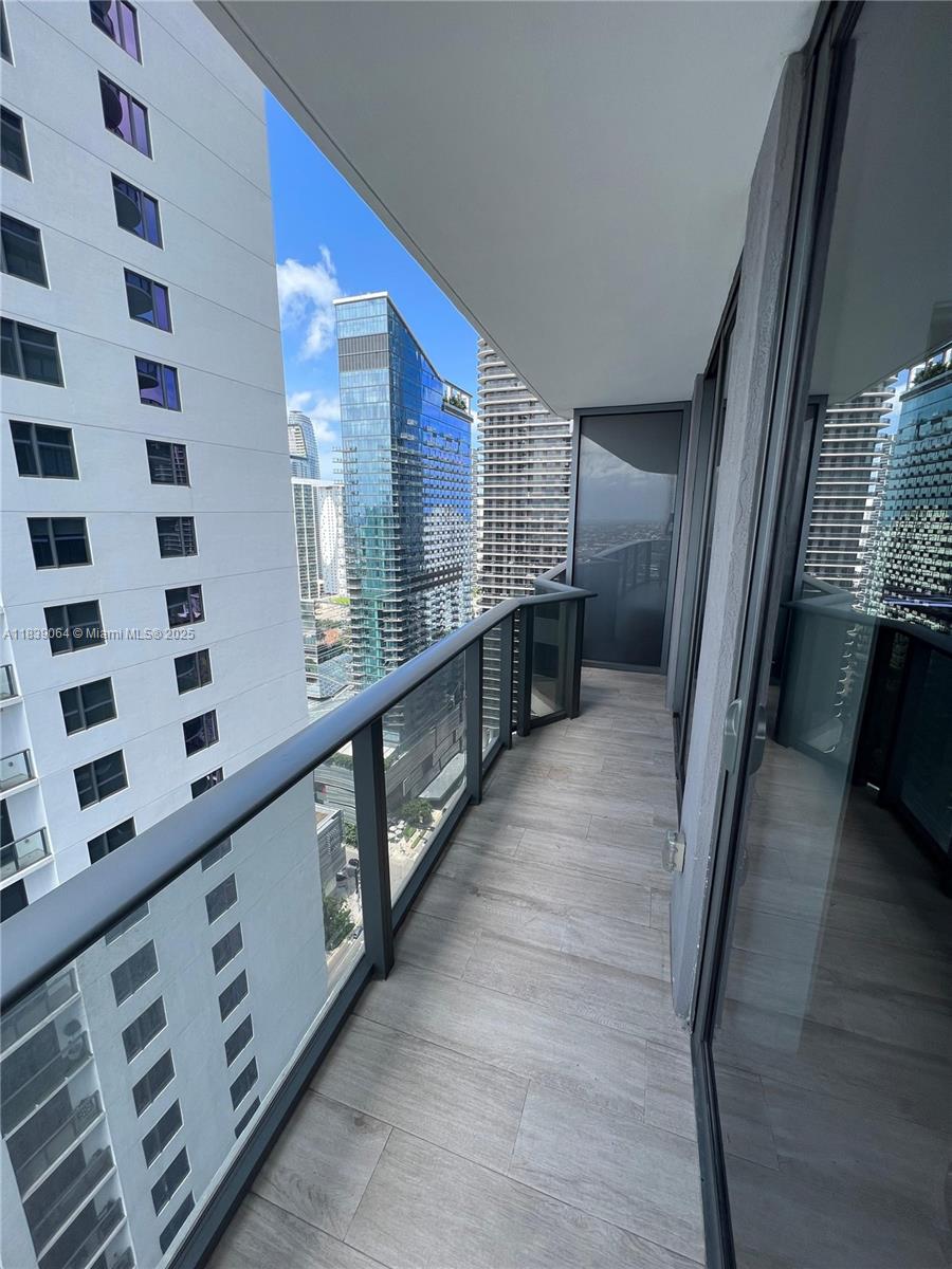 55 Southwest 9th Street, Unit 3308 Miami, FL 33130 - Photo 11 of 14