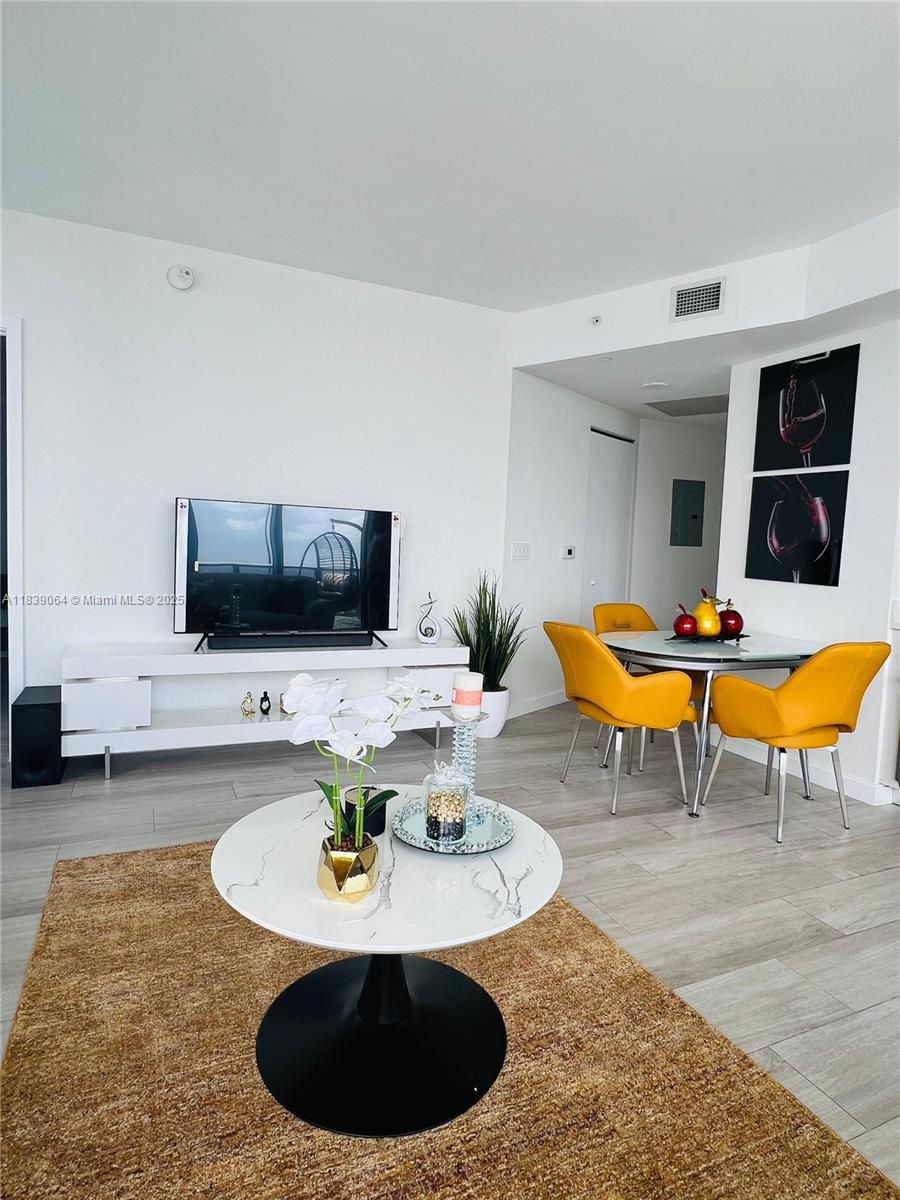 55 Southwest 9th Street, Unit 3308 Miami, FL 33130 - Photo 13 of 14