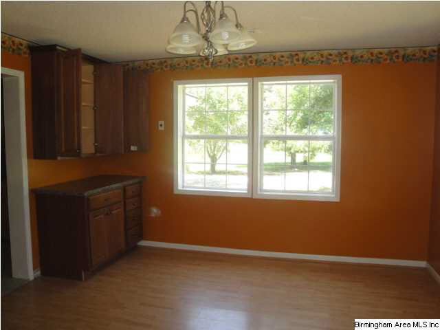 593 County Road 174 Jemison, AL 35085 - Photo 5 of 10