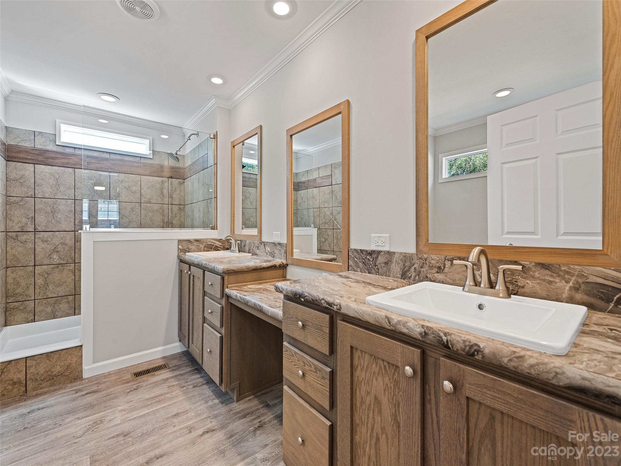 165 Brookside Street Clyde, NC 28721 - Photo 21 of 24 Gallery Image 21