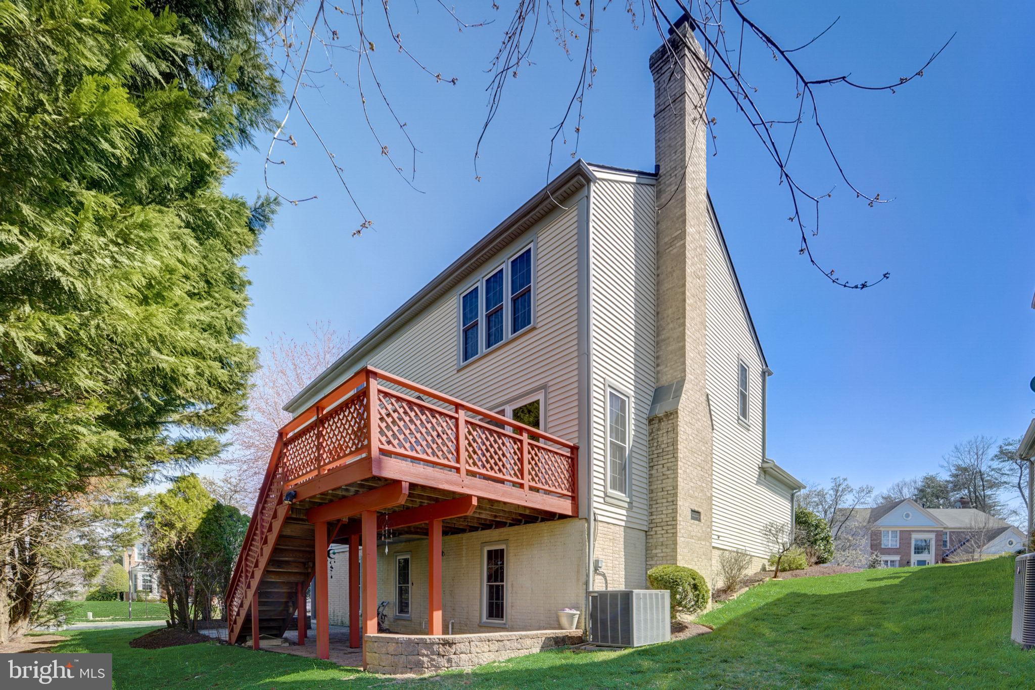 11604 Admiral Court Laurel, MD 20708 - Photo 42 of 46 picture shows both levels of the deck