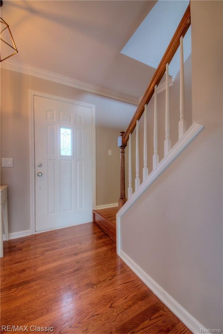 45717 Radnor Road Canton, MI 48187 - Photo 3 of 52 B Foyer.jpg