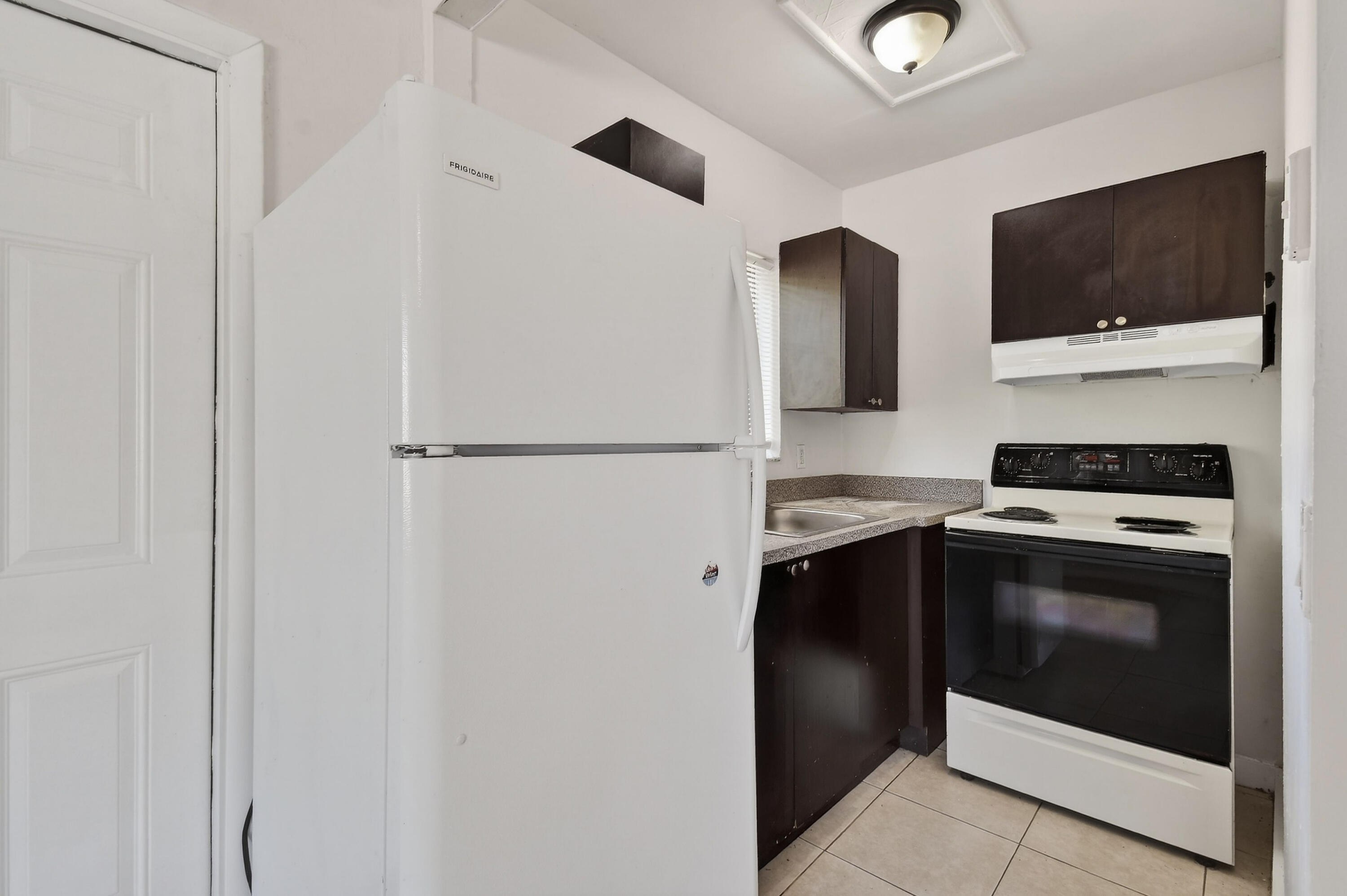 1257 West 35th Street Riviera Beach, FL 33404 - Photo 6 of 17 8