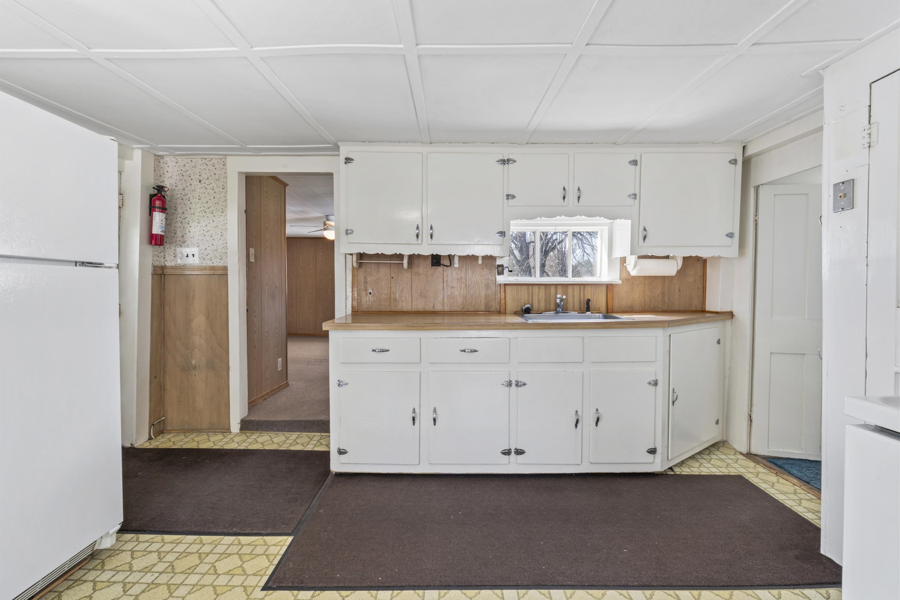 393 Wadleigh Falls Road Newmarket, NH 03857 - Photo 3 of 51