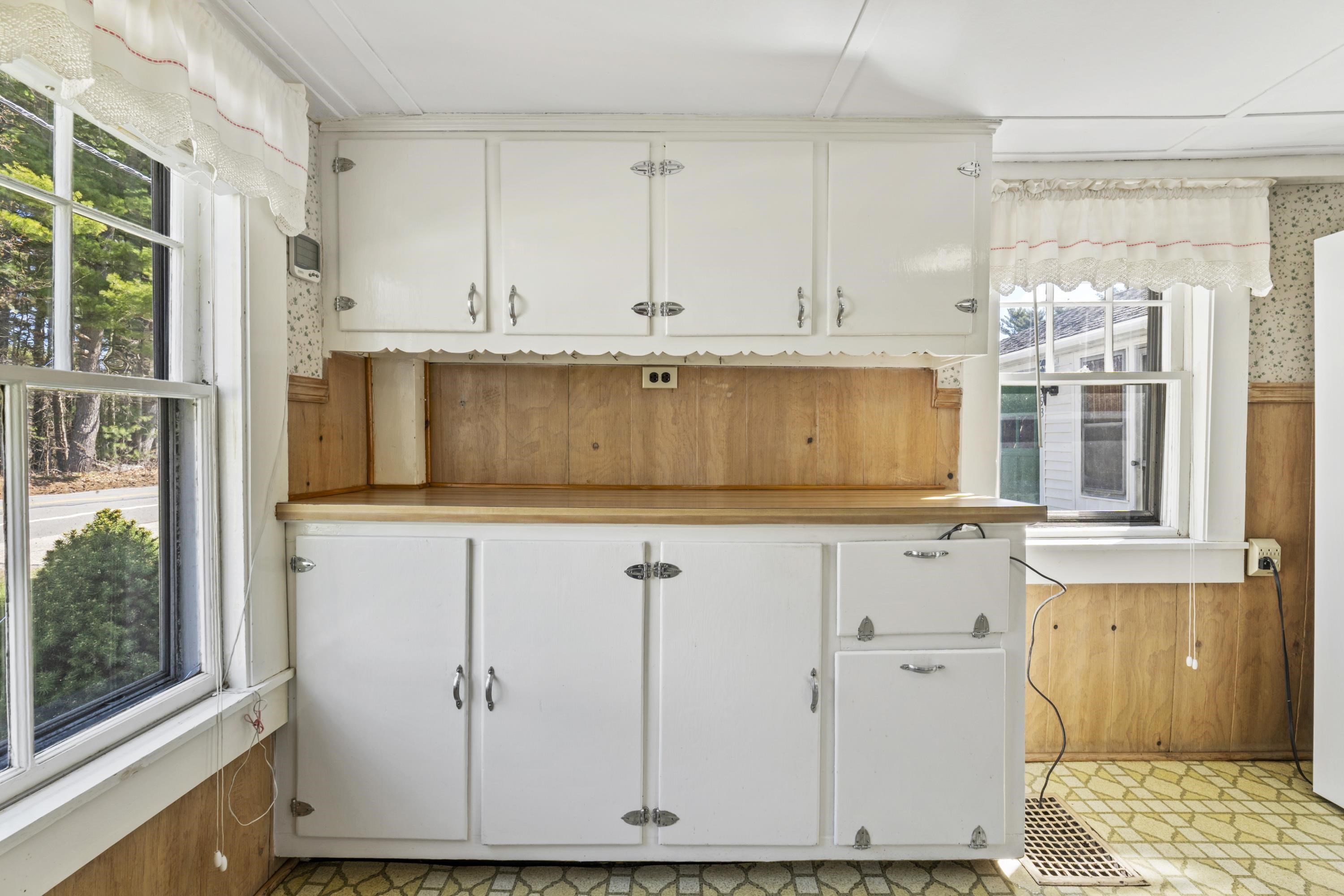 393 Wadleigh Falls Road Newmarket, NH 03857 - Photo 7 of 51