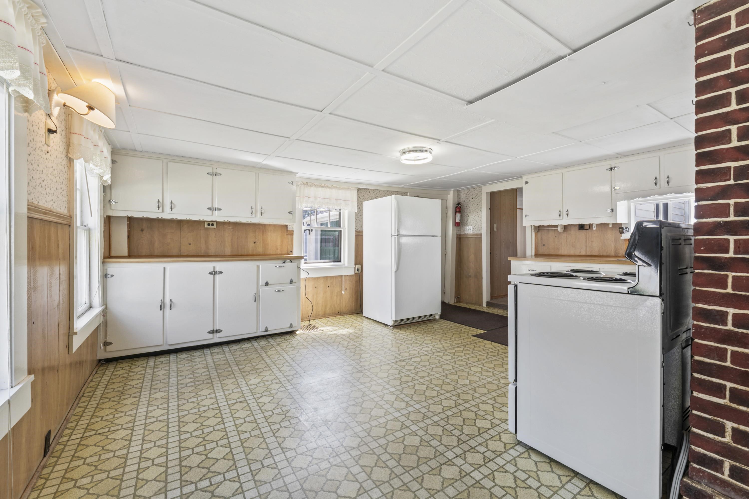 393 Wadleigh Falls Road Newmarket, NH 03857 - Photo 9 of 51