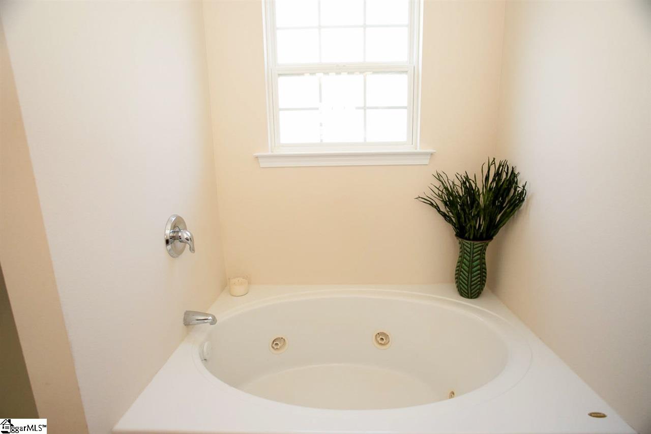 109 Slate Lane Greer, SC 29650 - Photo 23 of 36 Gallery Image 23