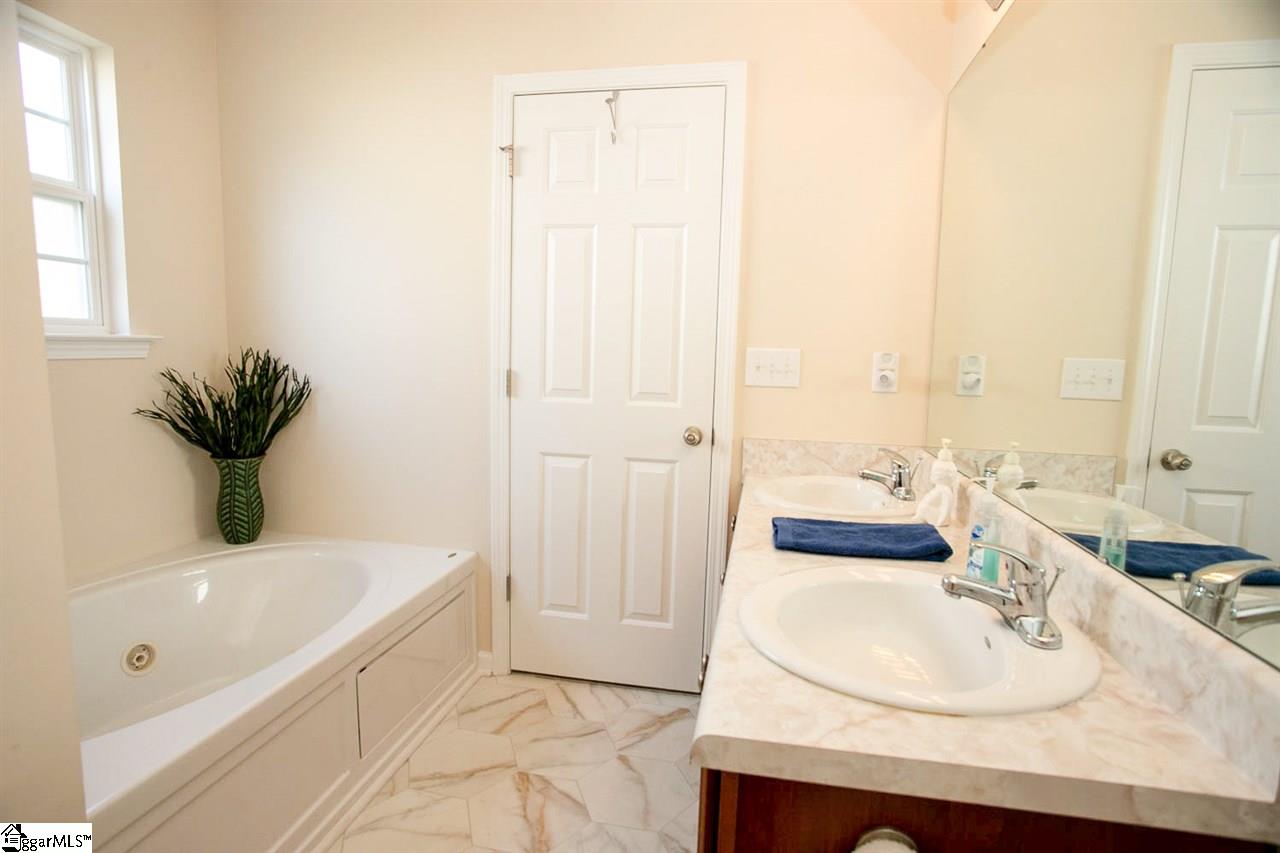 109 Slate Lane Greer, SC 29650 - Photo 24 of 36 Gallery Image 24