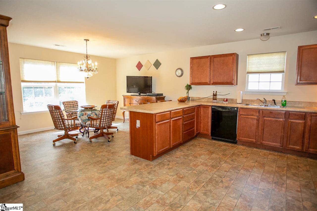 109 Slate Lane Greer, SC 29650 - Photo 6 of 36 Gallery Image 6