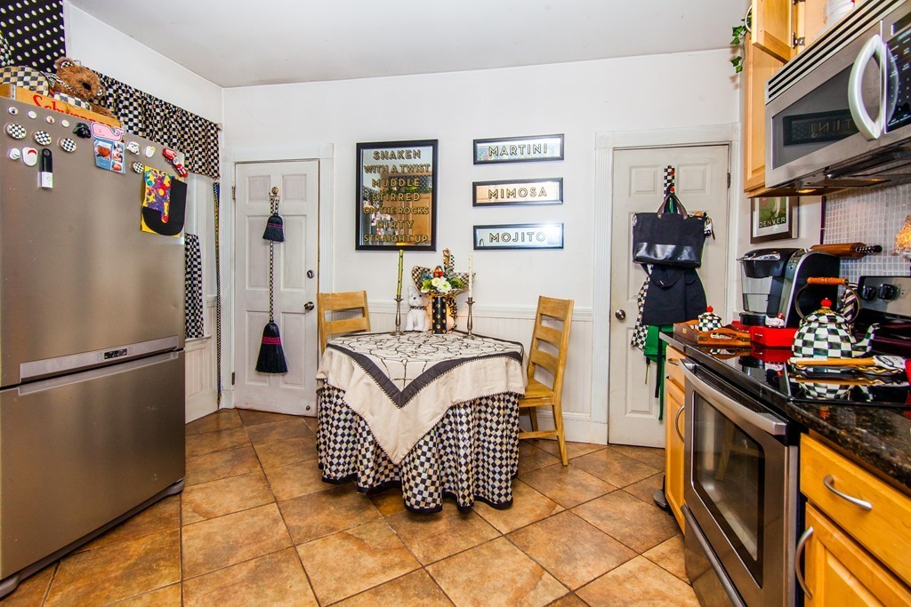 85 Draper Street, Unit 1 Boston, MA 02122 - Photo 5 of 10