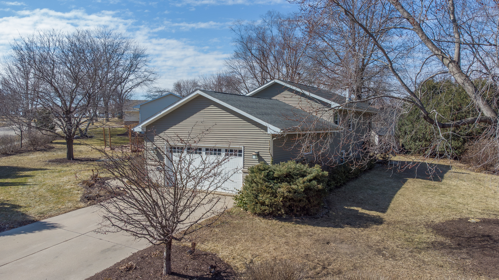 2210 Country Court Freeport, IL 61032 - Photo 39 of 41