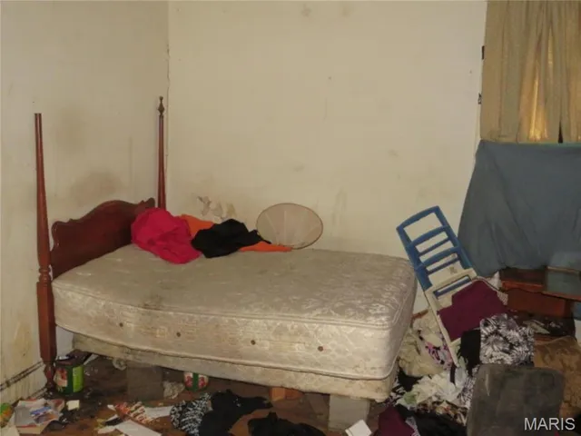 $9,900 | 2420 Illinois Avenue, East St. Louis, IL 62205